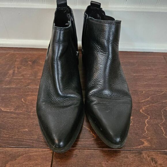 Franco Sarto Black Leather Ankle Boots Size 8 - Picture 2 of 5